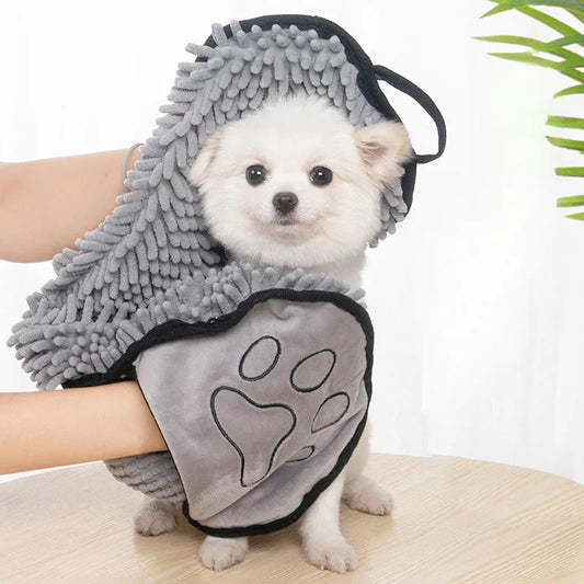 Pet Drying Towel with Hand Pockets – For Dogs & Cats
